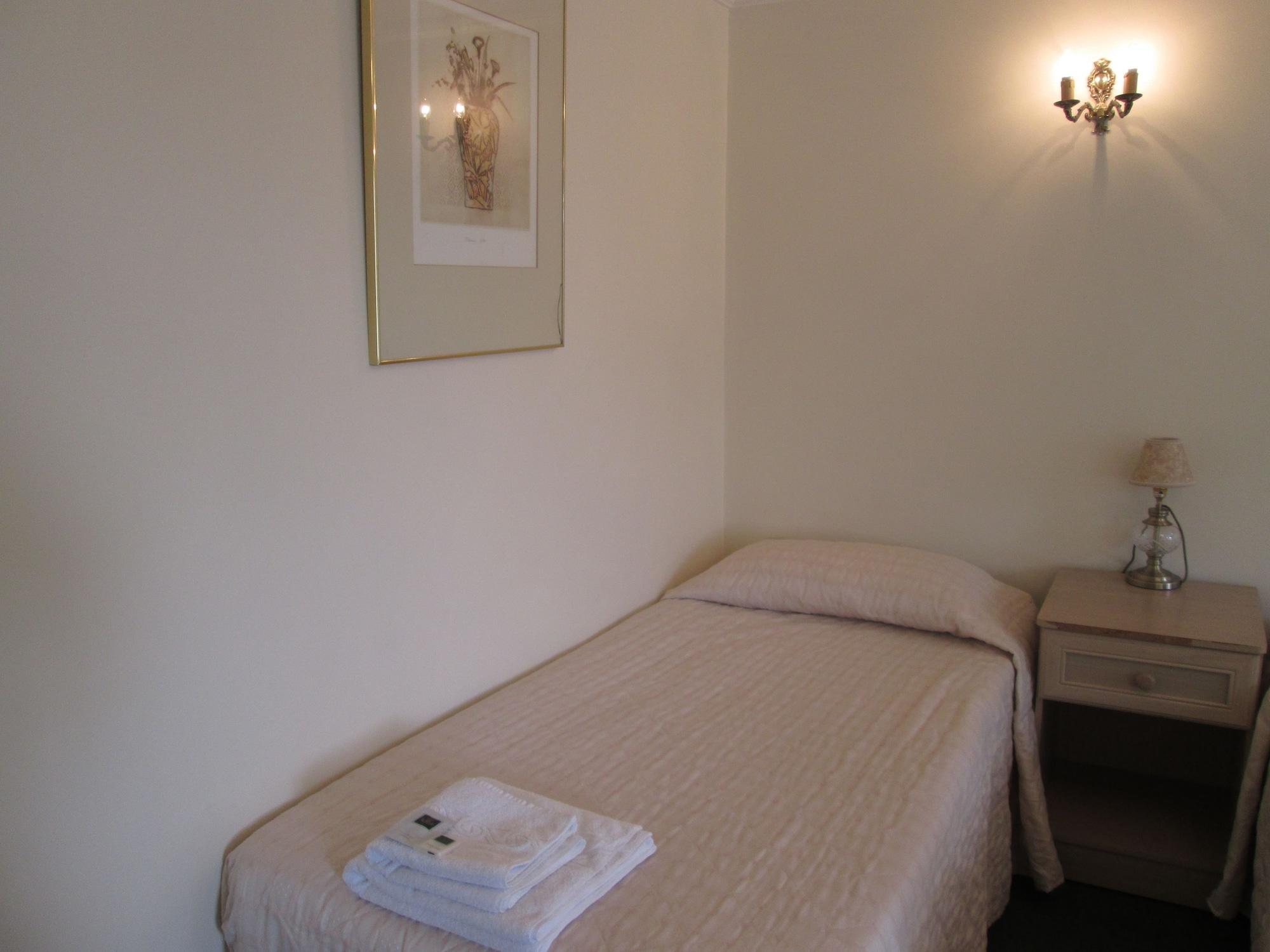 The Brompton Hotel Лондон Экстерьер фото