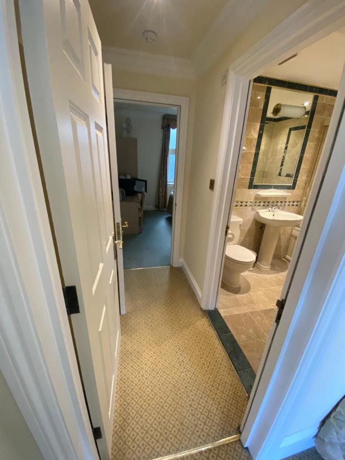 The Brompton Hotel Лондон Экстерьер фото